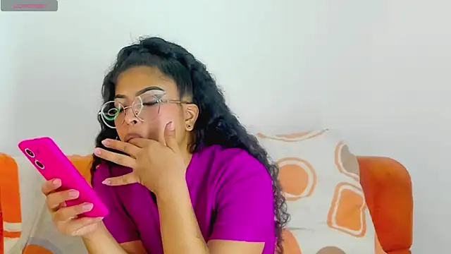 Snapshot of moana_taylor chatting on June 22, 4:04 pm moana taylor online show from June 22, 4:04 pm
