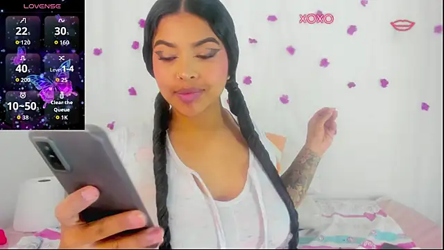 moana taylor online show from November 17, 1:59 pm