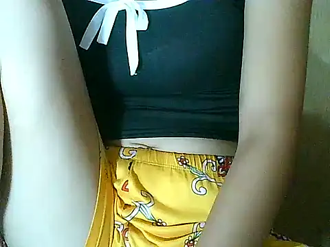 Snapshot of PinaySkinnyGirl chatting on October 8, 11:34 am PinaySkinnyGirl online show from October 8, 11:34 am
