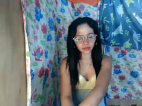 PinaySkinnyGirl online show from February 24, 9:26 pm