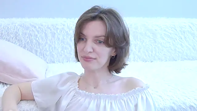 Beauty Alex online show from May 18, 2:55 am