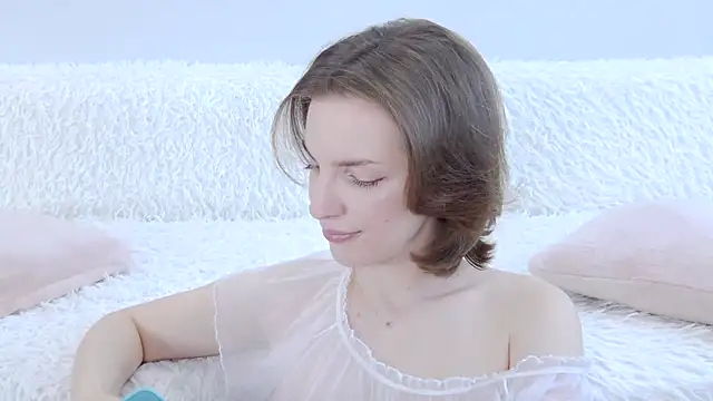 Beauty Alex online show from July 13, 2:44 am