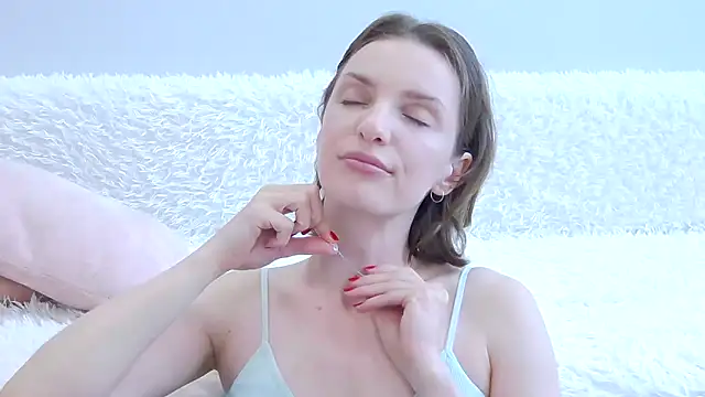 Beauty Alex online show from June 3, 1:28 am