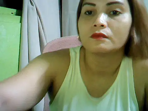 ashlylove25 online show from May 11, 10:38 am
