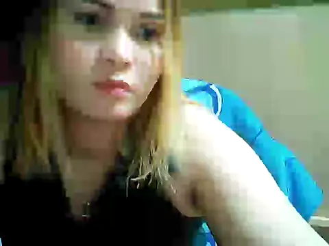 Snapshot of ashlylove25 chatting on October 4, 11:06 pm ashlylove25 online show from October 4, 11:06 pm