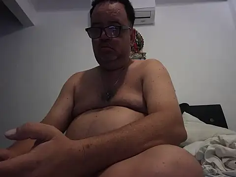 djtomxxx2777 online show from June 2, 1:27 am