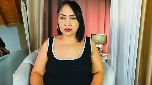 Snapshot of Madissononee chatting on November 28, 12:22 am Madissononee online show from November 28, 12:22 am