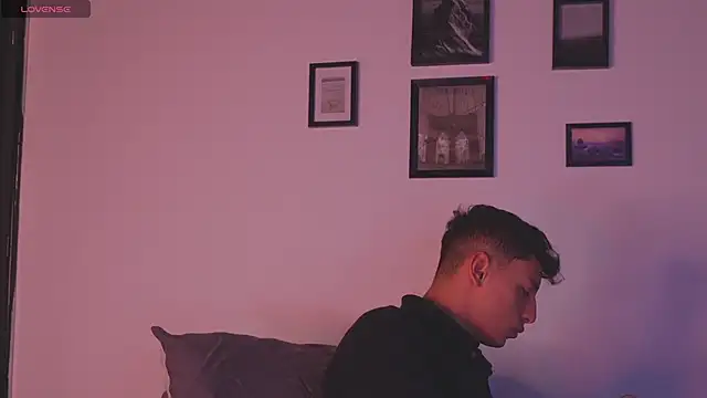 I Gabriel online show from January 9, 4:19 am