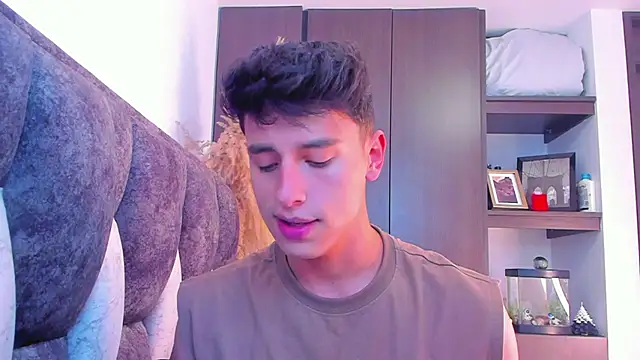 Snapshot of I_Gabriel chatting on December 28, 8:58 pm I Gabriel online show from December 28, 8:58 pm