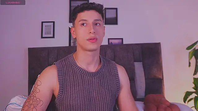 I Gabriel online show from April 15, 5:13 am