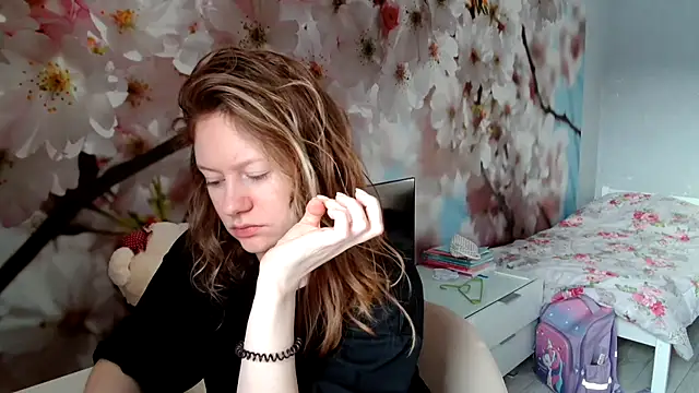 Snapshot of ConnieDaw chatting on January 18, 8:10 am ConnieDaw online show from January 18, 8:10 am