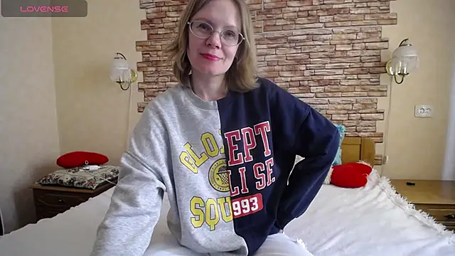 BlondyBabySweet online show from May 3, 10:53 am