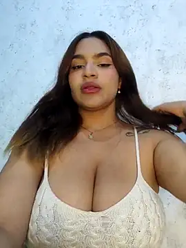 Snapshot of SexyFriends_ chatting on March 1, 12:50 am SexyFriends online show from March 1, 12:50 am