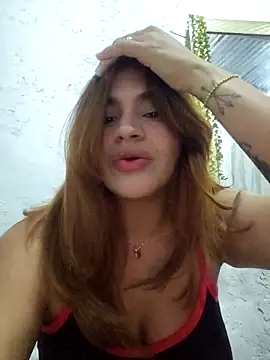 Snapshot of SexyFriends_ chatting on February 15, 10:09 pm SexyFriends online show from February 15, 10:09 pm