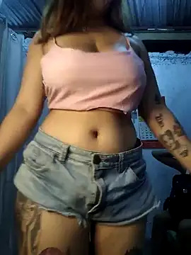 Snapshot of SexyFriends_ chatting on December 23, 3:06 am SexyFriends online show from December 23, 3:06 am