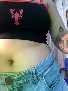 Snapshot of SexyFriends_ chatting on February 13, 1:05 am SexyFriends online show from February 13, 1:05 am