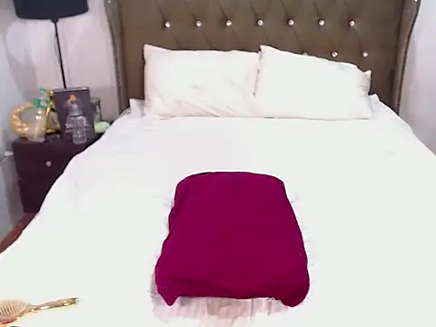 Snapshot of WomanofWorldTS chatting on January 17, 9:29 pm WomanofWorldTS online show from January 17, 9:29 pm