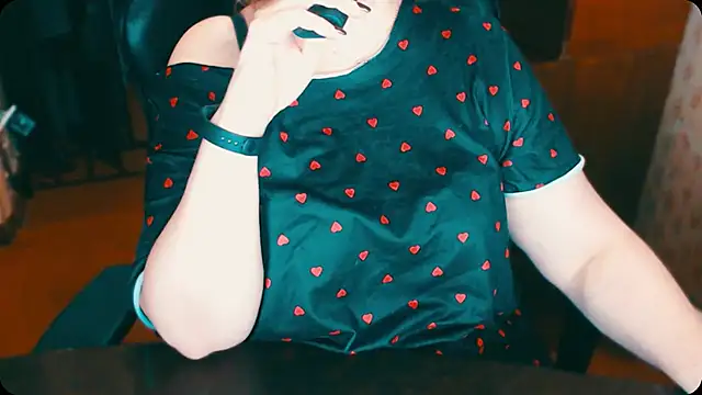 Snapshot of AlisaHot55 chatting on November 17, 5:28 pm AlisaHot55 online show from November 17, 5:28 pm