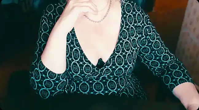 Snapshot of AlisaHot55 chatting on February 20, 10:48 am AlisaHot55 online show from February 20, 10:48 am