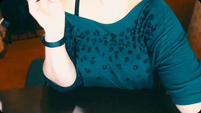 Snapshot of AlisaHot55 chatting on November 24, 11:21 am AlisaHot55 online show from November 24, 11:21 am