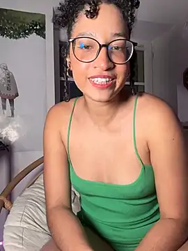 Snapshot of Lauyako chatting on January 18, 9:40 pm Lauyako online show from January 18, 9:40 pm