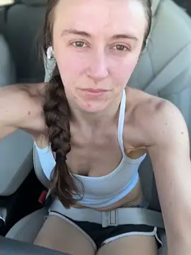 lunagirl13 online show from April 5, 7:31 pm