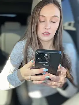 lunagirl13 online show from January 9, 7:10 pm