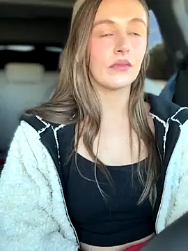 Snapshot of lunagirl13 chatting on October 28, 6:51 pm lunagirl13 online show from October 28, 6:51 pm