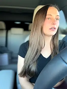 Snapshot of lunagirl13 chatting on October 24, 8:08 pm lunagirl13 online show from October 24, 8:08 pm