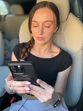 lunagirl13 online show from March 13, 11:21 pm