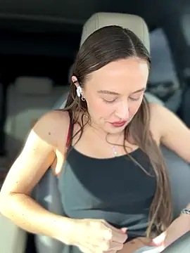 lunagirl13 online show from December 17, 7:30 pm