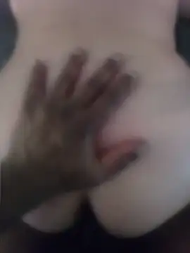 DizzyGirth online show from April 28, 2:32 pm