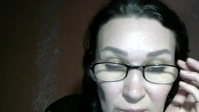 PrettyAndWild online show from October 17, 3:58 pm