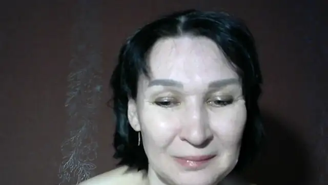 PrettyAndWild online show from March 28, 3:46 pm