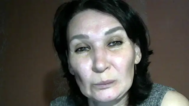 PrettyAndWild online show from September 19, 3:38 pm