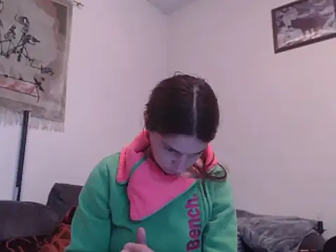 Snapshot of Geile-Luna chatting on November 6, 5:50 pm Geile-Luna online show from November 6, 5:50 pm