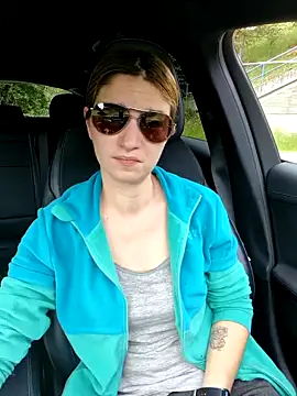 Snapshot of Geile-Luna chatting on June 17, 1:54 pm Geile-Luna online show from June 17, 1:54 pm