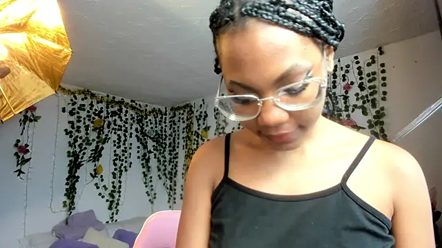 violeta milleer online show from June 4, 4:11 pm