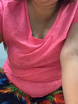 Snapshot of Preet_Kaur_69 chatting on November 29, 7:58 pm Preet Kaur 69 online show from November 29, 7:58 pm