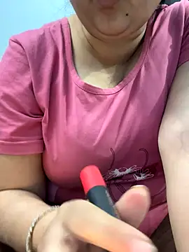 Snapshot of Preet_Kaur_69 chatting on November 30, 5:58 pm Preet Kaur 69 online show from November 30, 5:58 pm