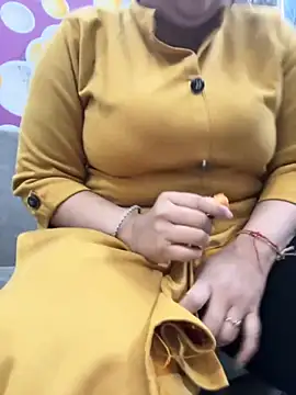 Snapshot of Preet_Kaur_69 chatting on December 1, 10:16 am Preet Kaur 69 online show from December 1, 10:16 am