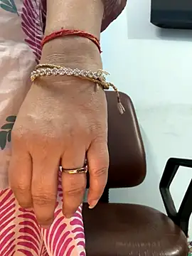 Snapshot of Preet_Kaur_69 chatting on November 20, 6:19 pm Preet Kaur 69 online show from November 20, 6:19 pm