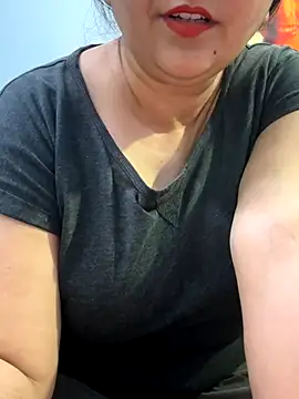 Snapshot of Preet_Kaur_69 chatting on October 26, 10:04 am Preet Kaur 69 online show from October 26, 10:04 am