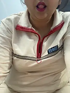 Snapshot of Preet_Kaur_69 chatting on November 18, 4:54 pm Preet Kaur 69 online show from November 18, 4:54 pm