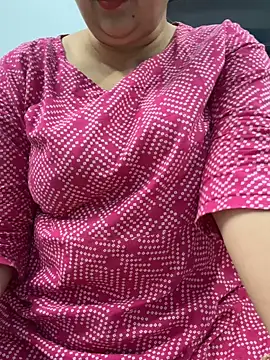 Snapshot of Preet_Kaur_69 chatting on November 2, 9:58 am Preet Kaur 69 online show from November 2, 9:58 am