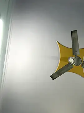 Snapshot of Preet_Kaur_69 chatting on December 2, 3:14 pm Preet Kaur 69 online show from December 2, 3:14 pm