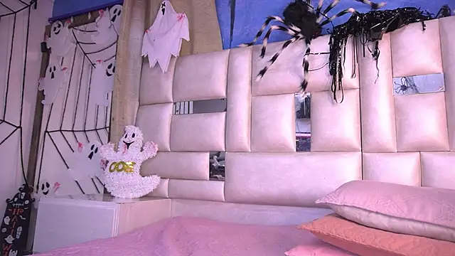 Snapshot of katy_rioss chatting on October 27, 12:06 pm katy rioss online show from October 27, 12:06 pm