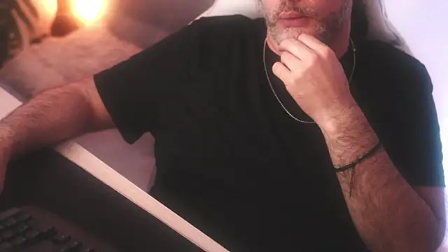 Sanders White online show from March 3, 6:31 am