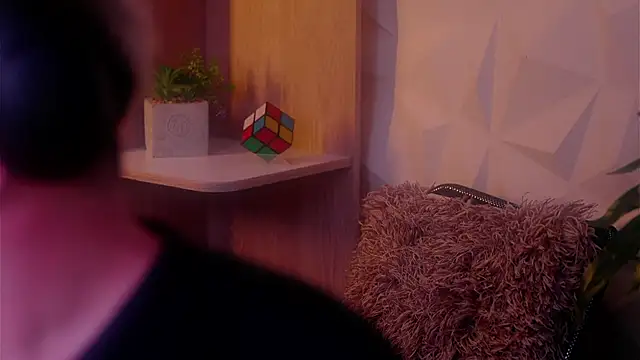 Sanders White online show from January 8, 5:13 am