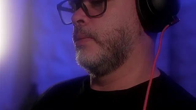 Sanders White online show from October 15, 3:27 am